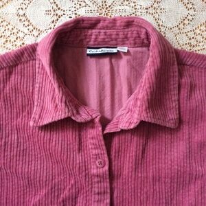 pink corduroy shirt ⭐️ pockets on side seams ⭐️ button up ⭐️ wide wale
